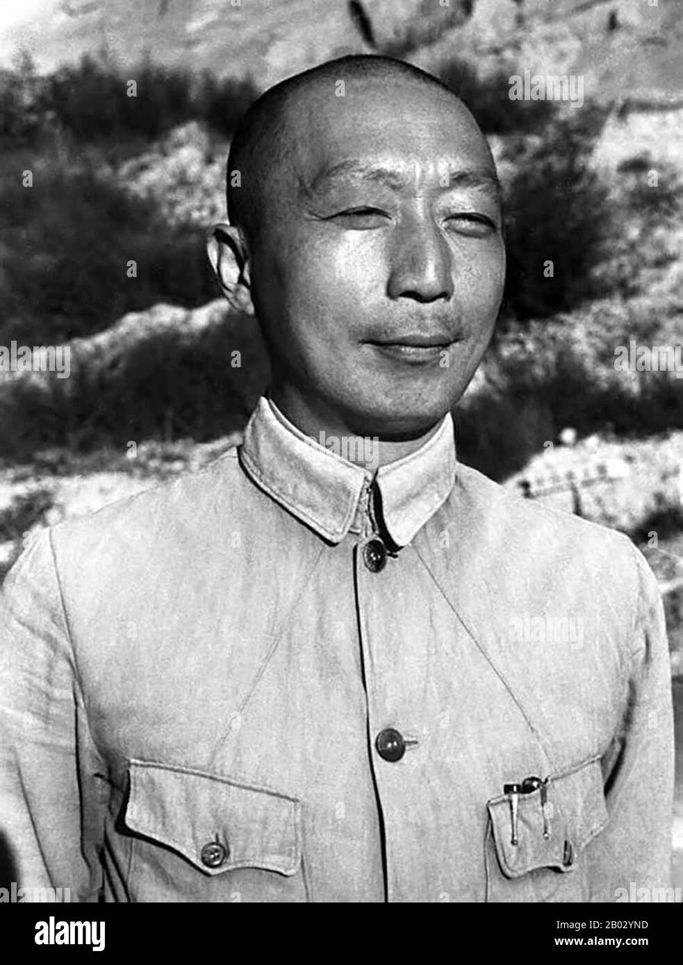 Nie Rongzhen (Wade–Giles: Nieh Jung-chen, 29 dicembre 1899 – 14 maggio 1992) è stato un . Era l'ultimo ufficiale del PLA sopravvissuto con il grado di maresciallo. Foto Stock