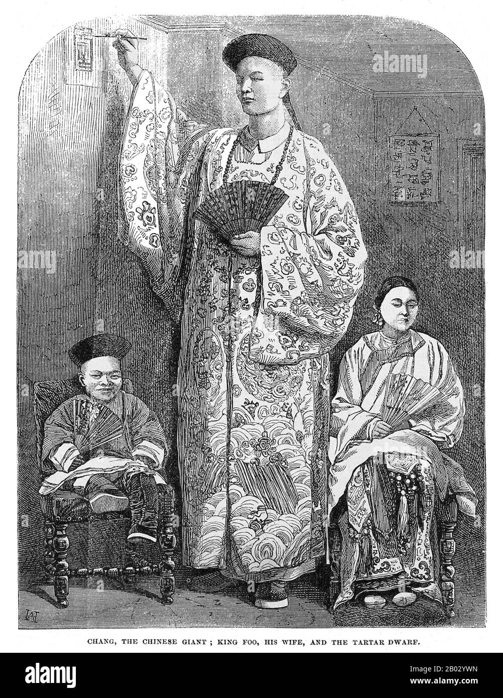 Zhan Shichai (1841 – 5 novembre 1893) è stato un gigante cinese che ha girato il mondo come "Chang the Chinese Giant" nel 19th secolo. Il suo nome era 'Chang Woo Gow'. Zhan nacque a Fuzhou, nella provincia di Fujian, nel 1840s, anche se i rapporti dell'anno variano dal 1841 al 1847. La sua altezza è stata rivendicata per essere oltre 8 piedi (2,4 m), ma non ci sono registrazioni autorevoli. Lasciò la Cina nel 1865 per viaggiare a Londra dove apparve sul palco, viaggiando in Europa, e negli Stati Uniti e in Australia come 'Chang the Chinese Giant'. Zhan ricevette una buona educazione in vari paesi, e sviluppò un buon und Foto Stock