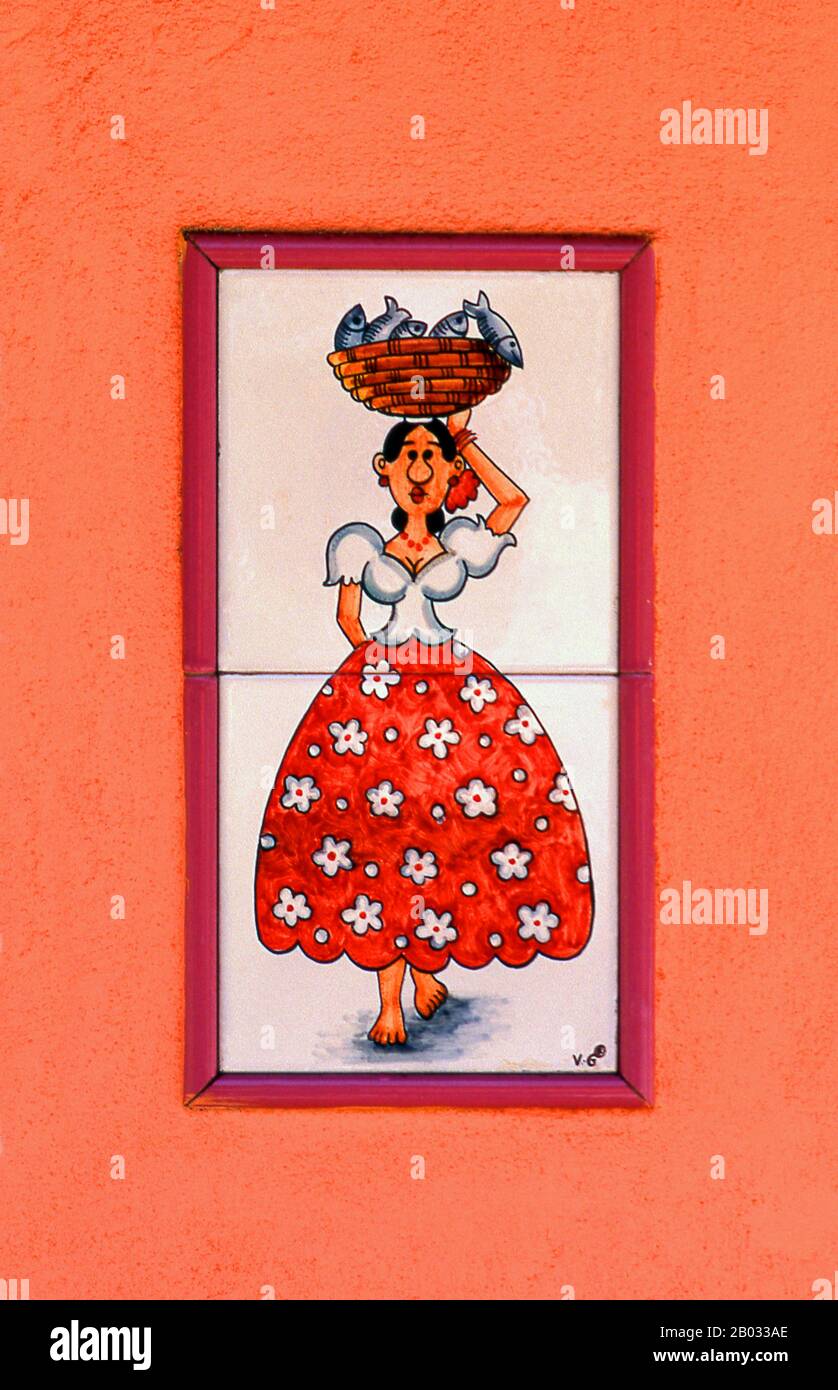 Sotto il re Manuel i, i portoghesi hanno istituito un governo in India nel 1505, sei anni dopo la scoperta di una rotta marittima verso Calicut nel sud-ovest dell'India da Vasco da Gama. I portoghesi originariamente fondarono la loro amministrazione a Kochi, o Cochin, in Kerala, ma nel 1510 si trasferirono a Goa. Fino al 1752, la ‘Sstate of India’ comprendeva tutti i possedimenti portoghesi nell’Oceano Indiano, dall’Africa meridionale all’Asia sudorientale, governati da un viceré o da un governatore. Nel 1752 il Mozambico ottenne il proprio governo, e nel 1844 il governo portoghese dell'India cessò di amministrare i territori di Macao, Solor e. Foto Stock