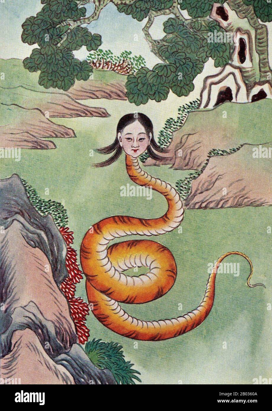 Nuwa, a volte conosciuta anche come Nugua, è un'antica dea cinese che è più famosa per la creazione dell'umanità e la riparazione del pilastro del cielo. È spesso descritta come una donna con un corpo inferiore serpentino o anche solo la testa di una donna sul corpo di un serpente, guadagnandola il nome 'Snake Goddess'. Nuwa e suo fratello/marito Fuxi forgiarono l'umanità dall'argilla, respirando la vita in loro. Dopo una lotta tra il fuoco dio Zhurong e il mostro marino Gong Gong ha causato quest'ultimo a smash in montagna di Buzhou, uno dei pilastri che sorreggeva il cielo, che ha provocato calamità. Grandi inondazioni un Foto Stock