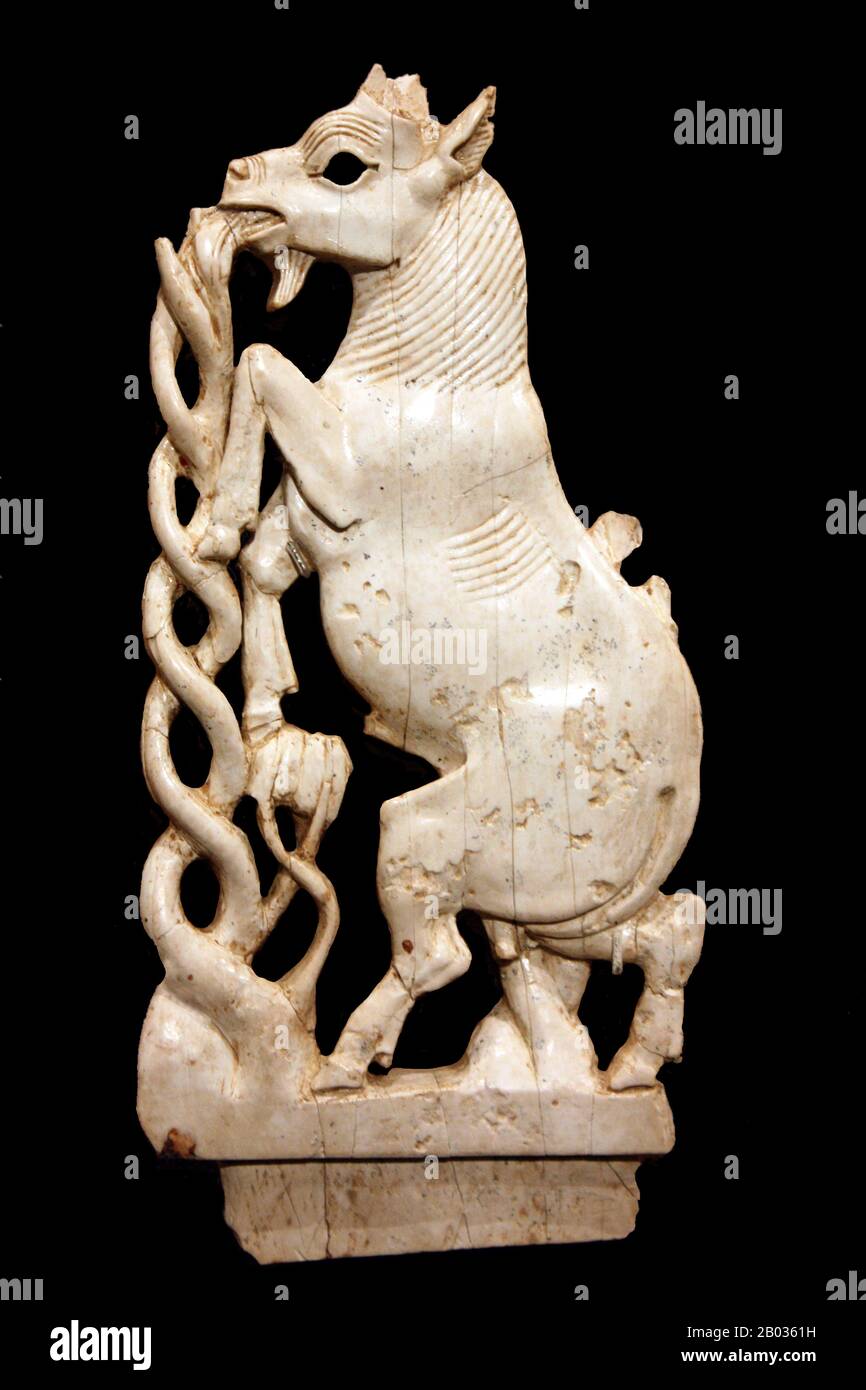 Nimrud è il nome arabo più recente di un'antica città assira situata 30 chilometri (20 miglia) a sud della città di Mosul nelle pianure di Ninive nella Mesopotamia settentrionale. Era una grande città assira tra circa 1250 a.C. e 610 a.C. Foto Stock