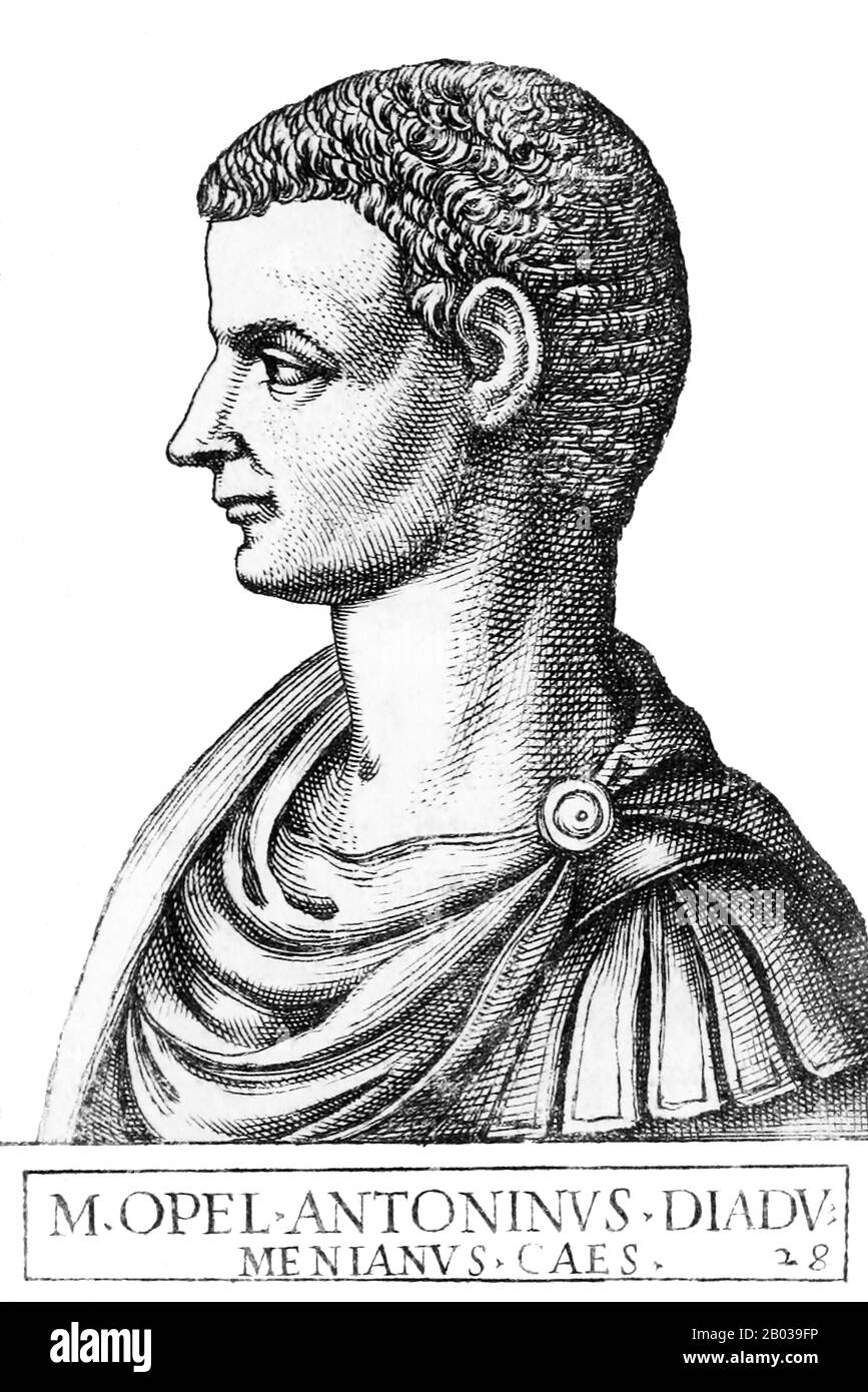 Diadumenian (208-218) era figlio dell'imperatore Macrinus, ed era così chiamato per essere nato con una Gallia che formava un 'diadem'. Si dice che abbia condiviso il suo compleanno con quello dell'amato imperatore Antonino Pio. Dapprima servì il padre brevemente come Cesare, prima di essere elevato ad Augusto e co-imperatore nel 218. Purtroppo, il decennale co-imperatore ebbe poco tempo per godere della sua posizione o per imparare da essa, mentre le legioni siriane si rivoltarono e proclamarono Elagabus come imperatore. Quando Macrinus fu sconfitto e giustiziato nel giugno del 218, seguì presto la morte di Diadumenian. Foto Stock