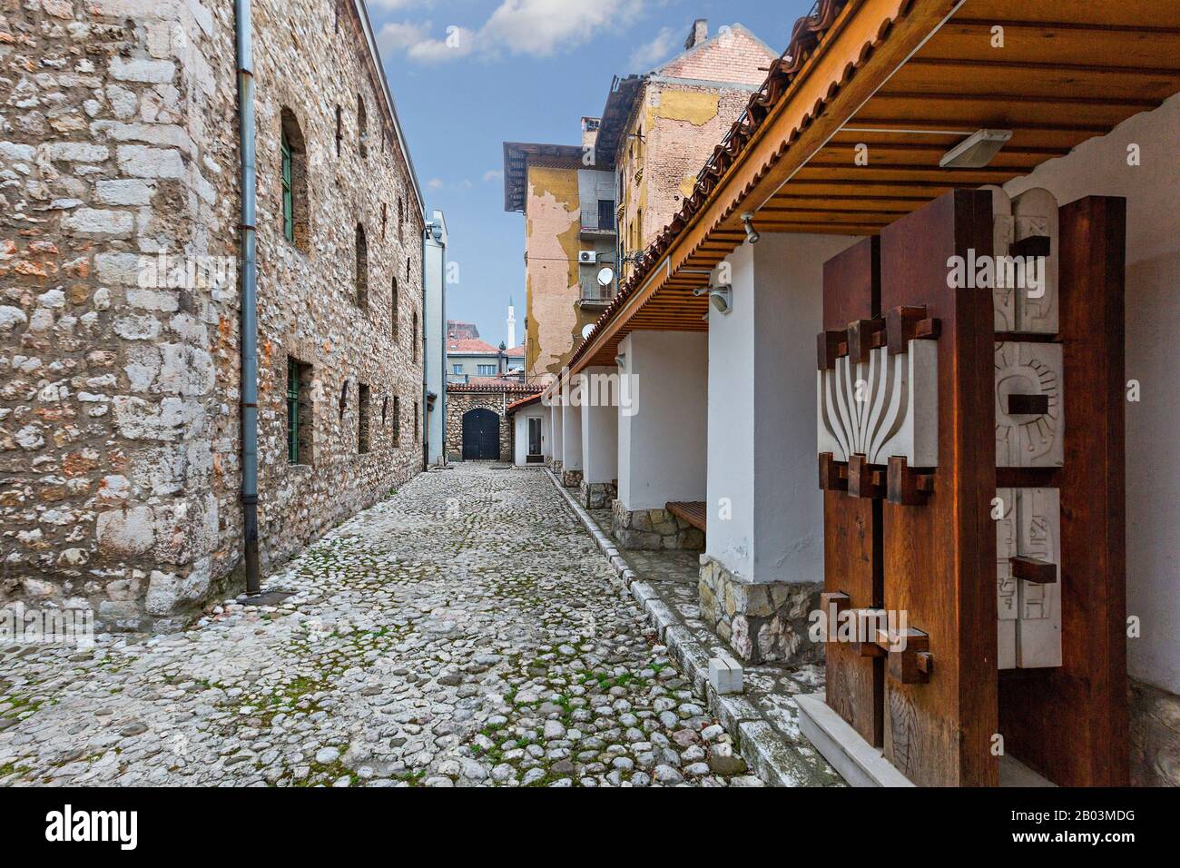 Cortile della sinagoga più antica costruita nel 1581, a Sarajevo, Bosnia-Erzegovina Foto Stock