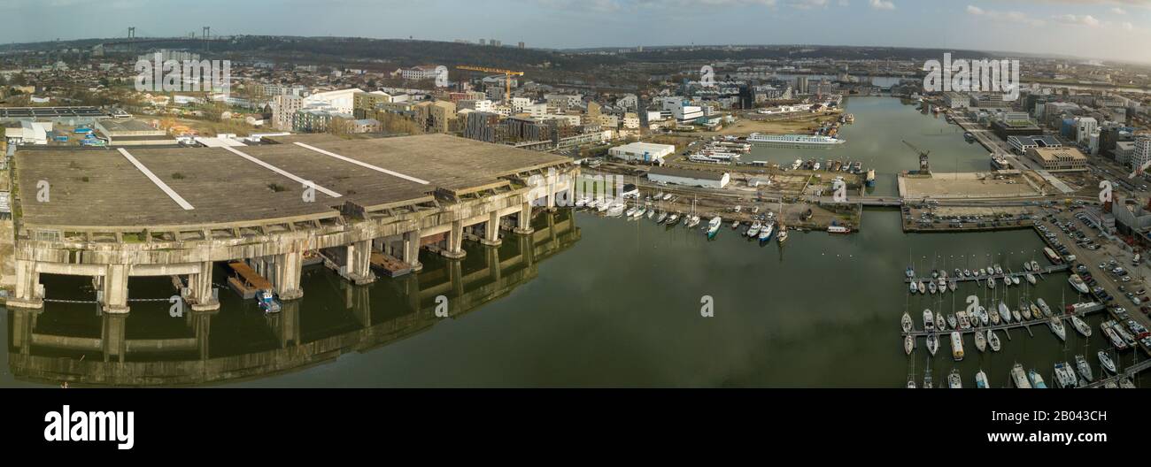 GIRONDE, BORDEAUX, VISTA AEREA, ZONA CLASSEE PATRIMONIO MONDIALE DELL'UNESCO, BACINI GALLEGGIANTI, BASE SUBACQUEA, VISTA AEREA Foto Stock