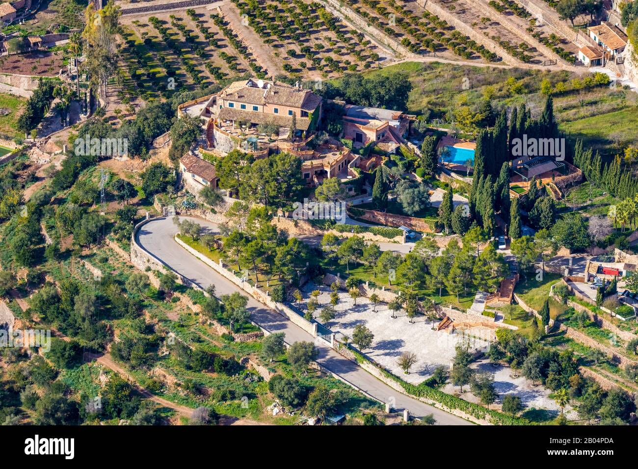 Veduta aerea, isola, finca su una montagna, Valldemossa, Mallorca, Isole Baleari, Spagna, Europa, ES, immobiliare, fotografia aerea Foto Stock