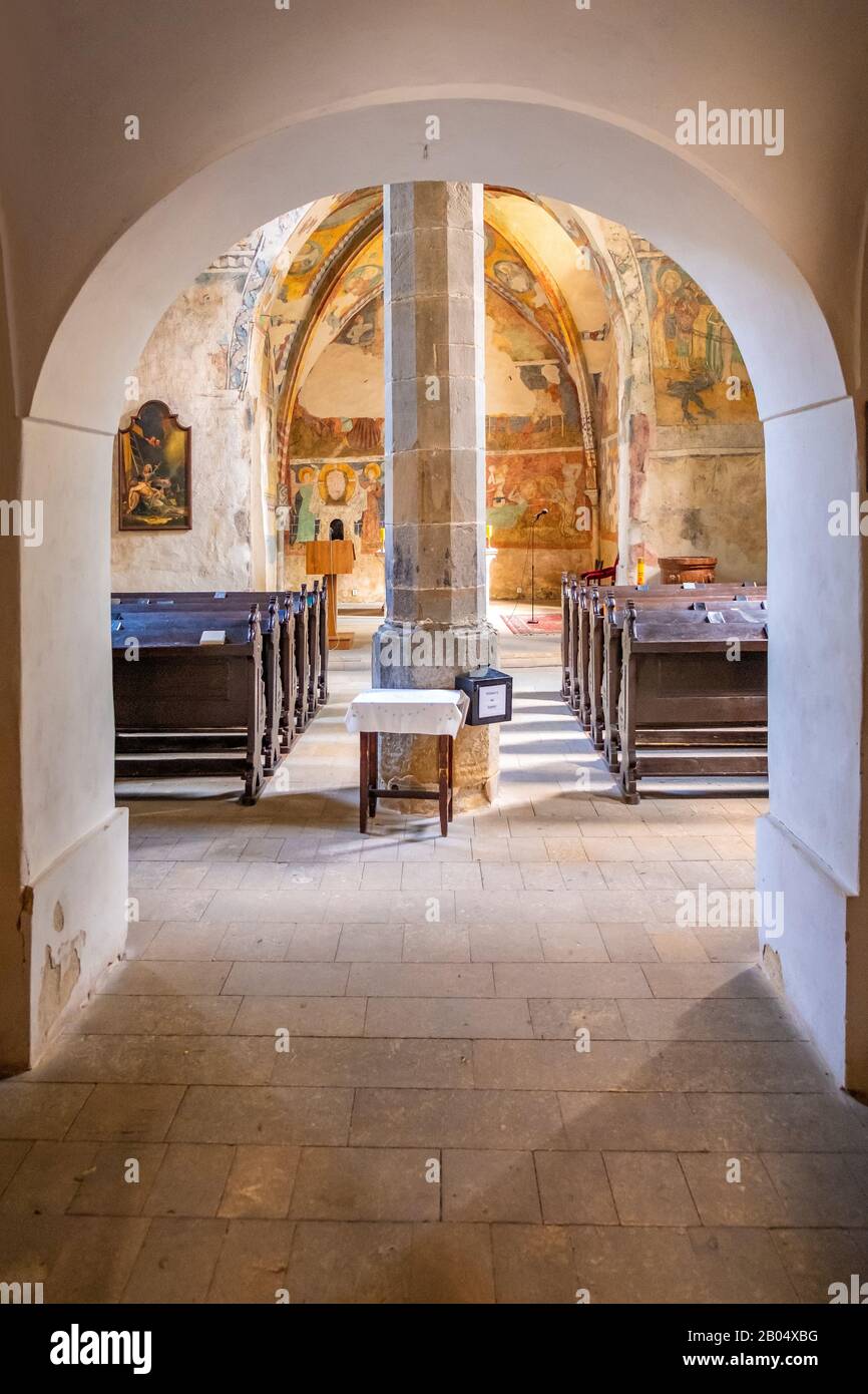 Poprad, regione Presov / Slovacchia - 2019/06/28: Interno della chiesa gotica di San Egidius - Kostol svateho Egidia - nella piazza San Egidius a Poprad Foto Stock