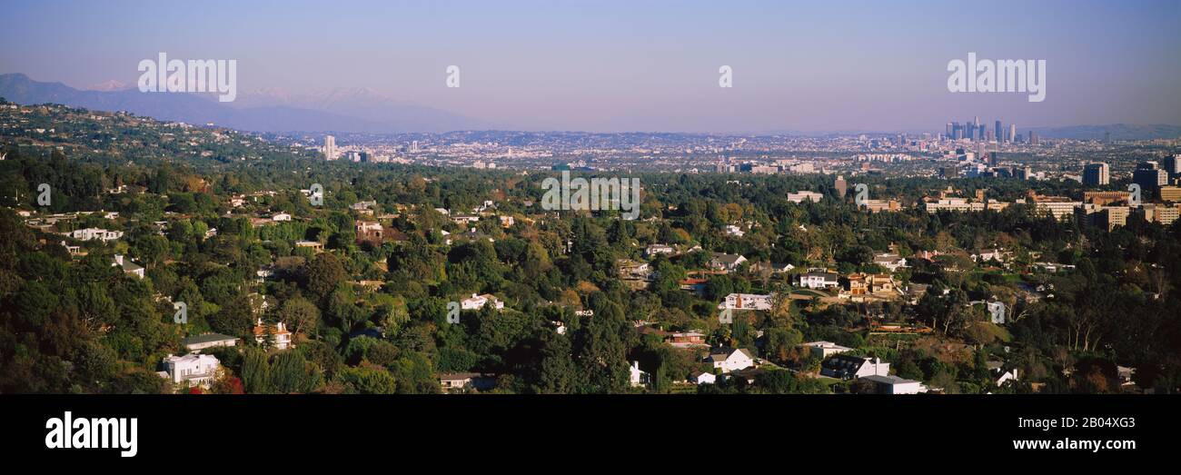 Vista ad alto angolo di un paesaggio urbano, West Los Angeles, City of Los Angeles, California, Stati Uniti Foto Stock