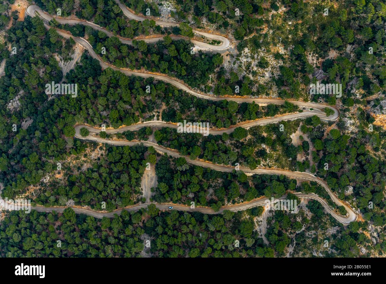 Foto aerea, strada a serpentina, Port de Valldemossa, Valldemossa, Mallorca, Isole Baleari, Spagna, Europa, ES, Espana, forme paesaggistiche, foto aerea, Foto Stock