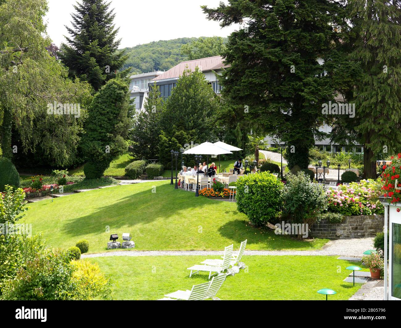 Vista panoramica su un ristorante, Hotel Belvedere, Spiez, Niedersimmental, Canton Berna, Svizzera Foto Stock