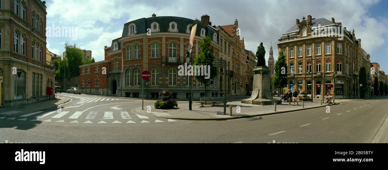 Edifici Lungo Una Strada, Justus Lipsius Street, Leuven, Brabante Fiammingo, Regione Fiamminga, Belgio Foto Stock