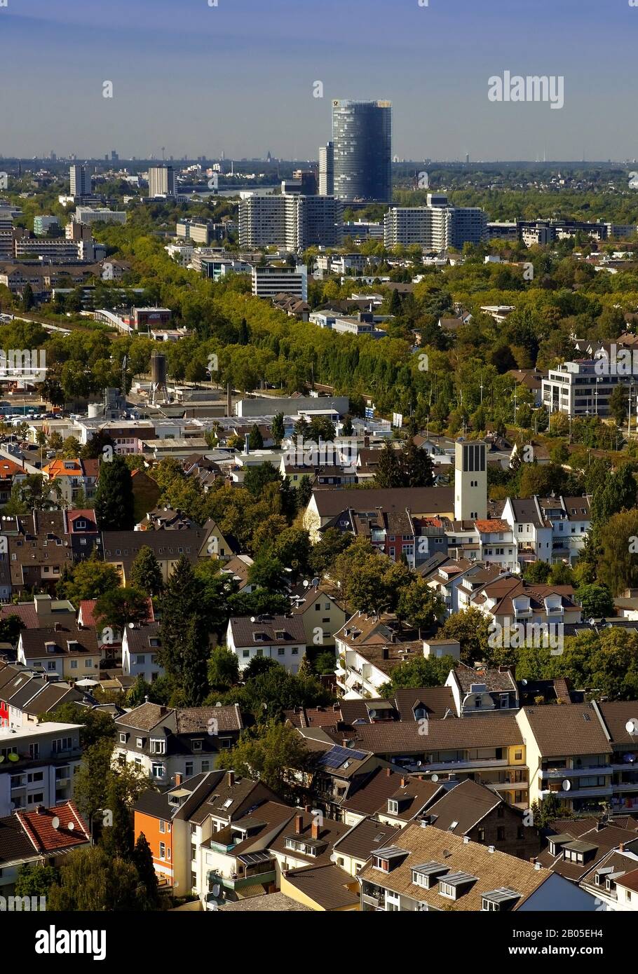 Vista dal castello di Godesburg alla città interna con la Posttower, Germania, Renania settentrionale-Vestfalia, Bonn Foto Stock