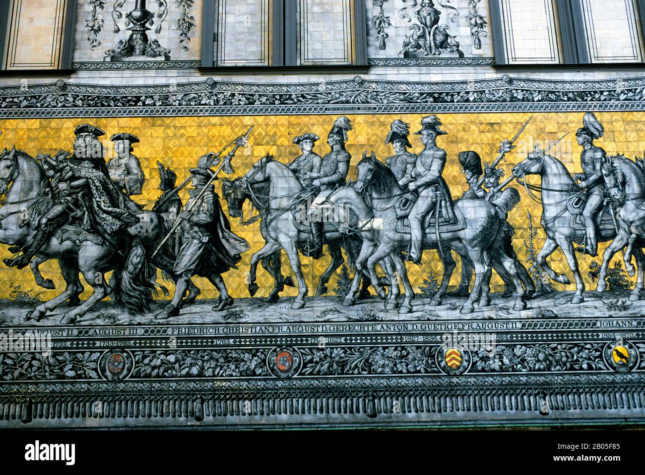 GERMANIA, DRESDA, PROCESSIONE DEI PRINCIPI SULLE MURA ESTERNE DELLE SCUDERIE REALI Foto Stock