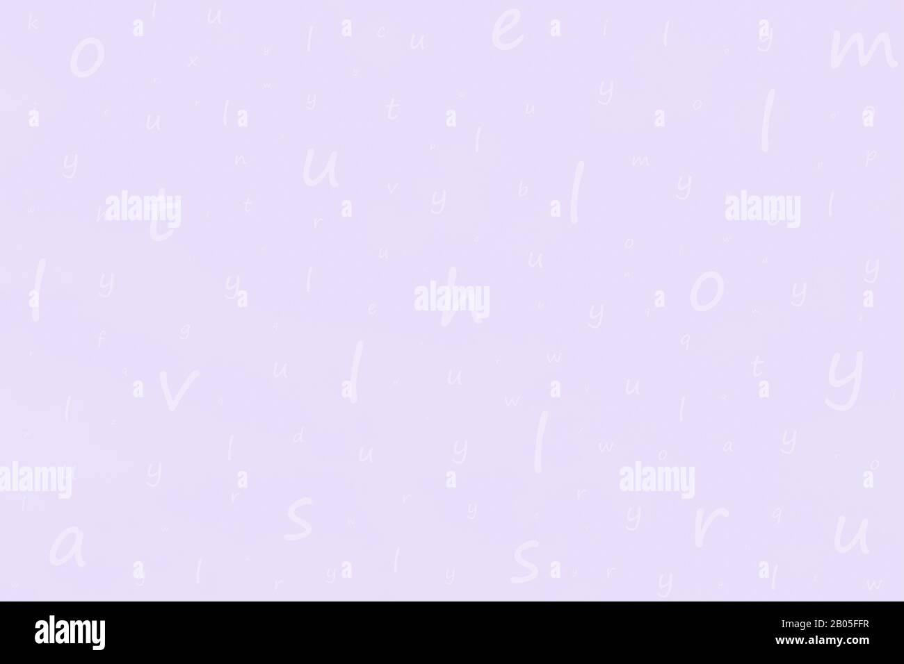 Sfondo viola chiaro con lettere sparse. Lettere dell'alfabeto inglese Foto Stock