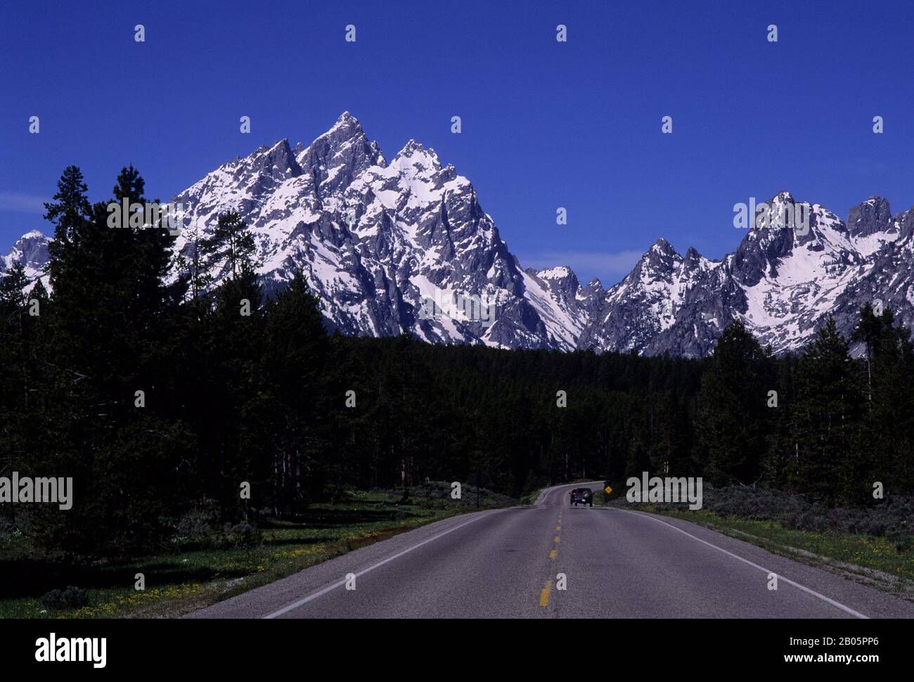 USA, WYOMING, GRAND TETON NATIONAL PARK, TETON RANGE, ROAD Foto Stock