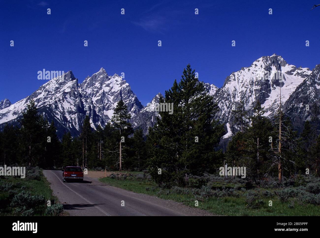 USA, WYOMING, GRAND TETON NATIONAL PARK, TETON RANGE, ROAD Foto Stock
