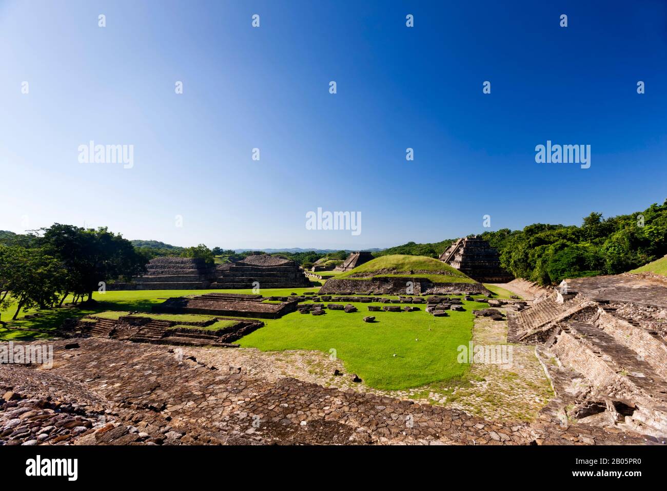 Complesso piramidi di El Tajin, nella giungla, il più importante sito archeologico della Mesoamerica nord-orientale, rovine Maya, Veracruz, Messico, America Centrale Foto Stock