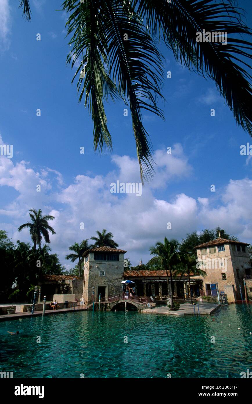 USA, FLORIDA, MIAMI, CORAL GABLES, PISCINA VENEZIANA Foto Stock