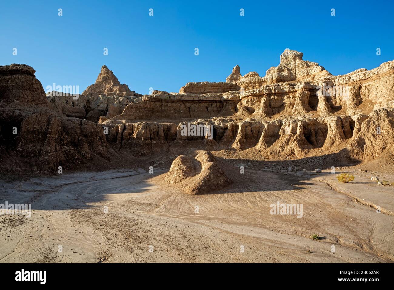 SD00120-00...SOUTH DAKOTA - le buttes Stagne sono viste lungo il Windows Trail nel Badlands National Park. Foto Stock