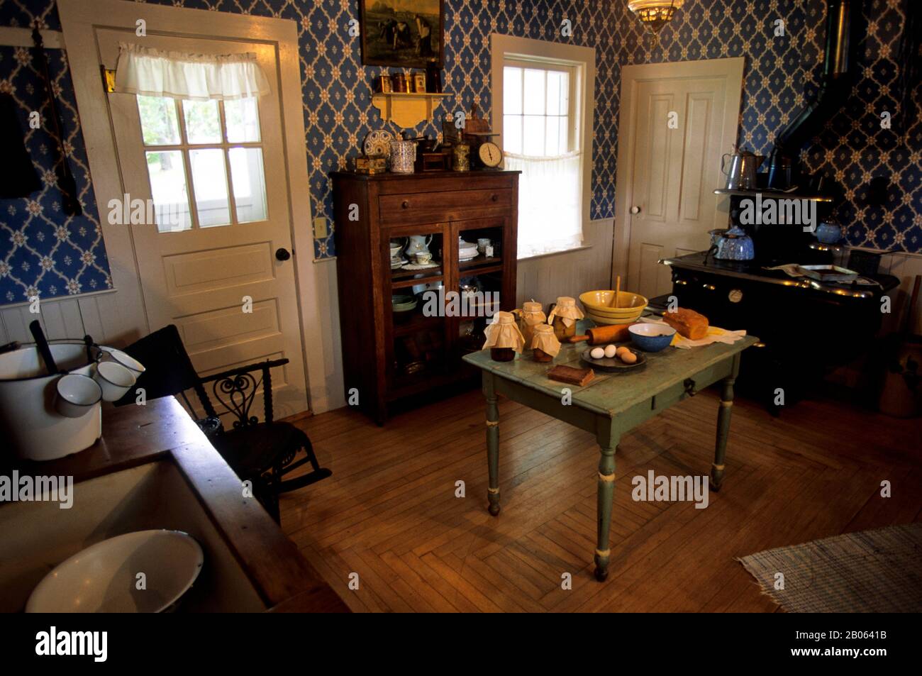 USA, WISCONSIN, VICINO A STOREON BAY, DOOR COUNTY, FISH CREEK, STORICA CASA NOBILIARE, CUCINA Foto Stock