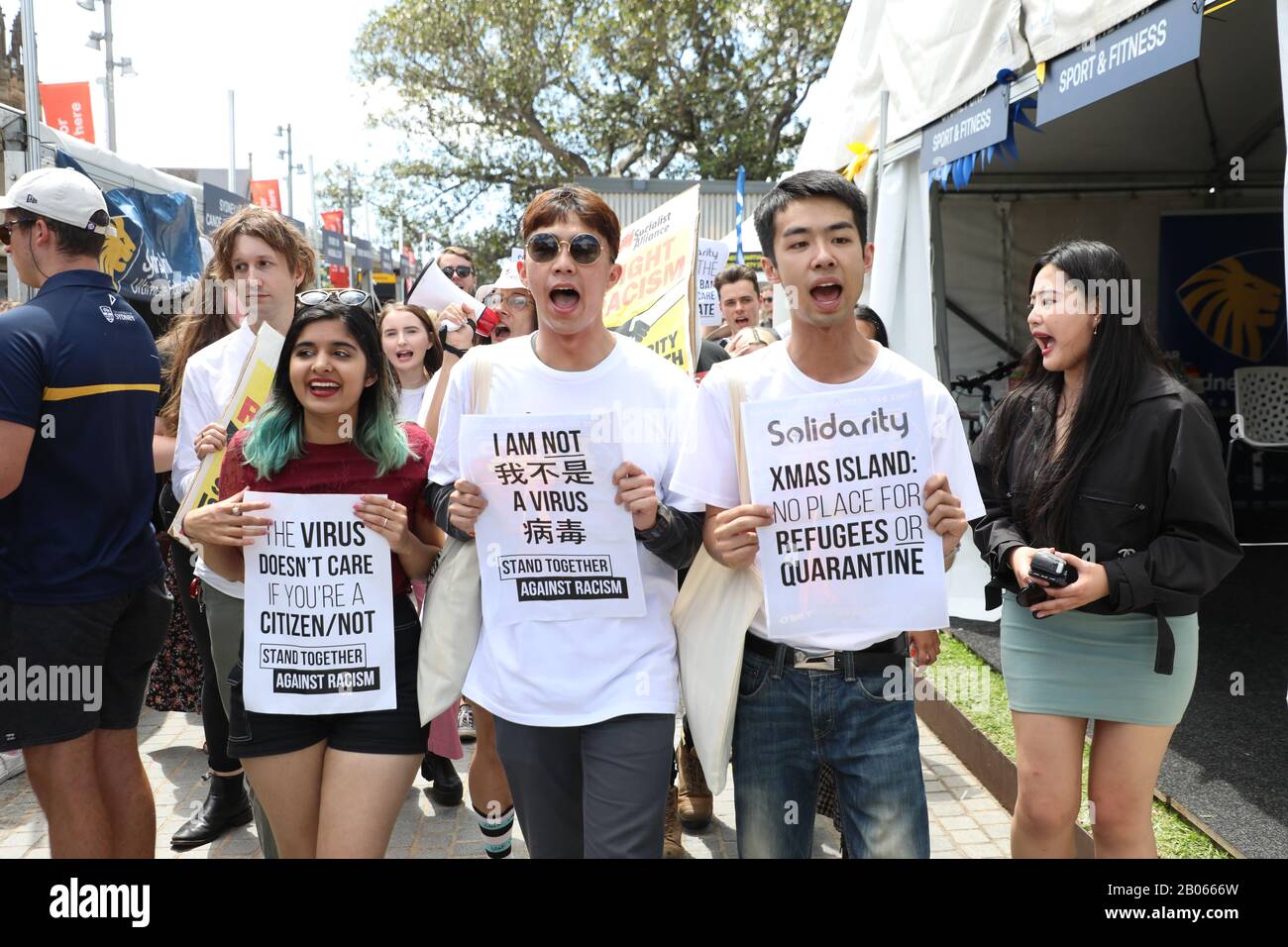 Sydney, Australia. 19th febbraio 2020. Gli studenti dell'università di Sydney hanno protestato contro la decisione del governo Morrison di negare l'ingresso in Australia a persone che viaggiano dalla Cina (a parte cittadini australiani e residenti permanenti) in risposta al coronavirus. Credito: Richard Milnes/Alamy Live News Foto Stock