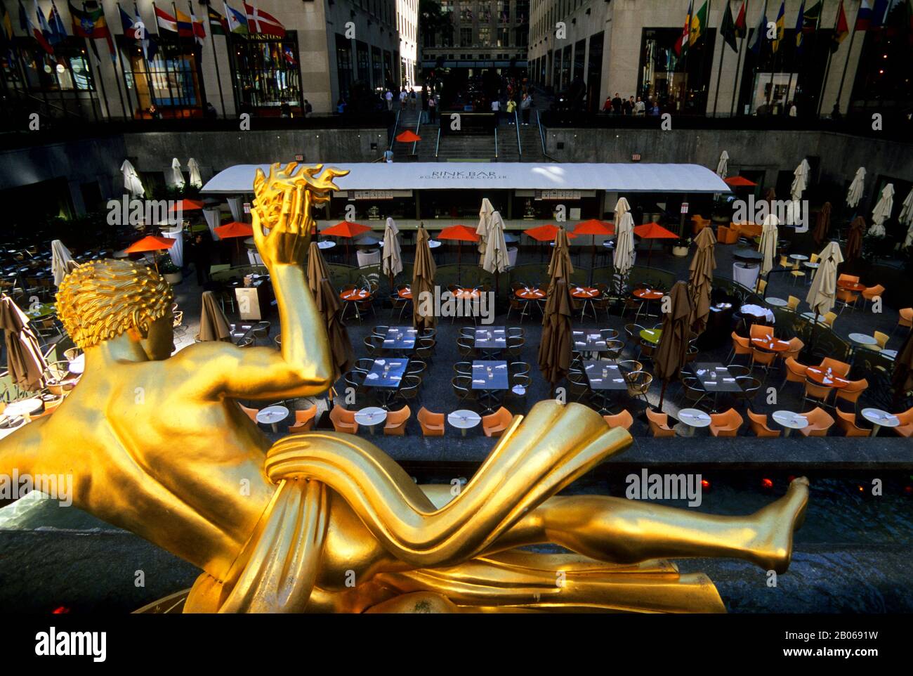 USA, NEW YORK, NYC, ROCKEFELLER CENTER, GOLDEN PROMETHEUS STATUA Foto Stock