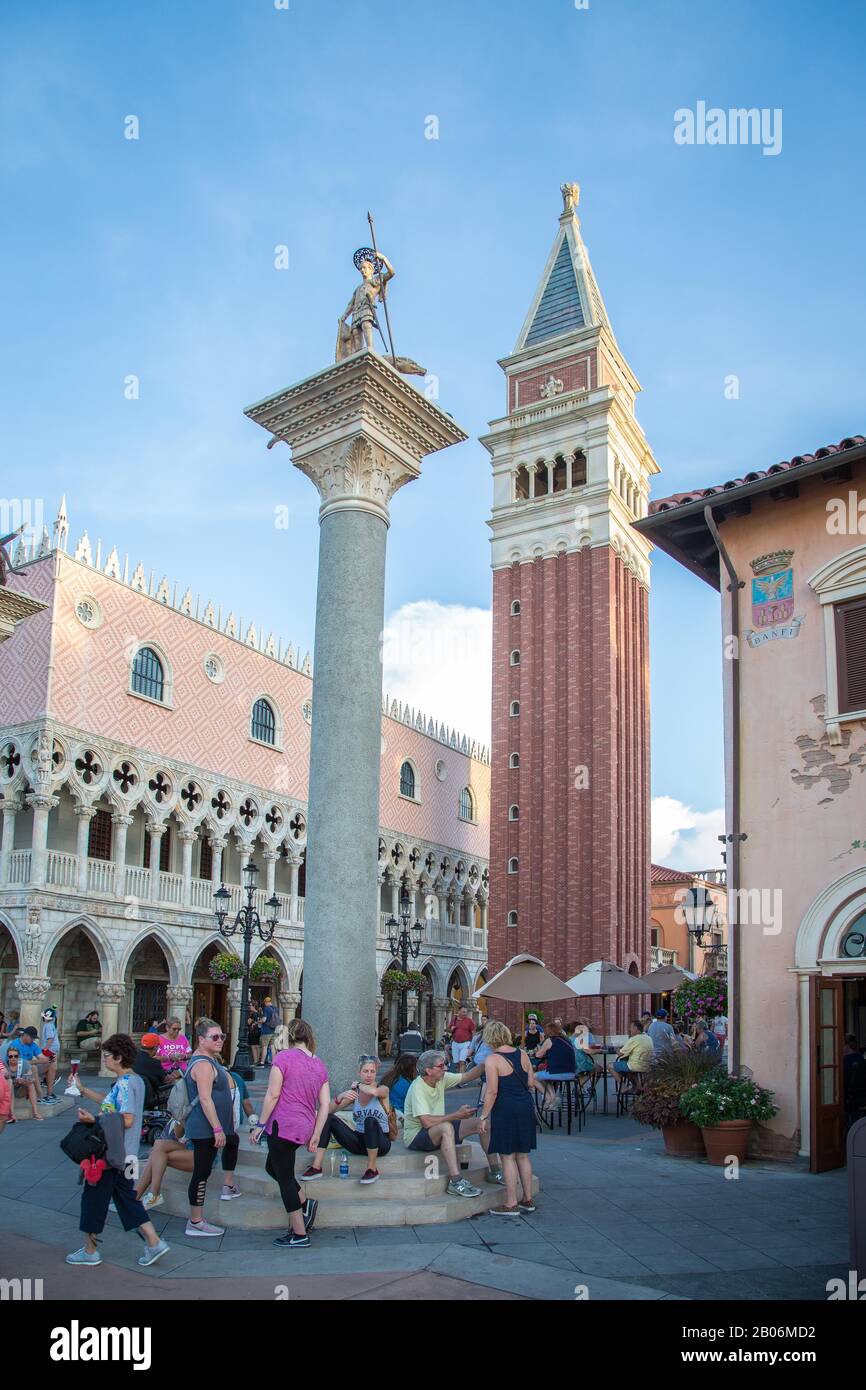 Italian Pavilion, Area A Tema Italia, Replica Di Piazza San Marco A Venezia, Parco Divertimenti Epcot, Walt Disney World, Orlando, Florida, Usa Foto Stock