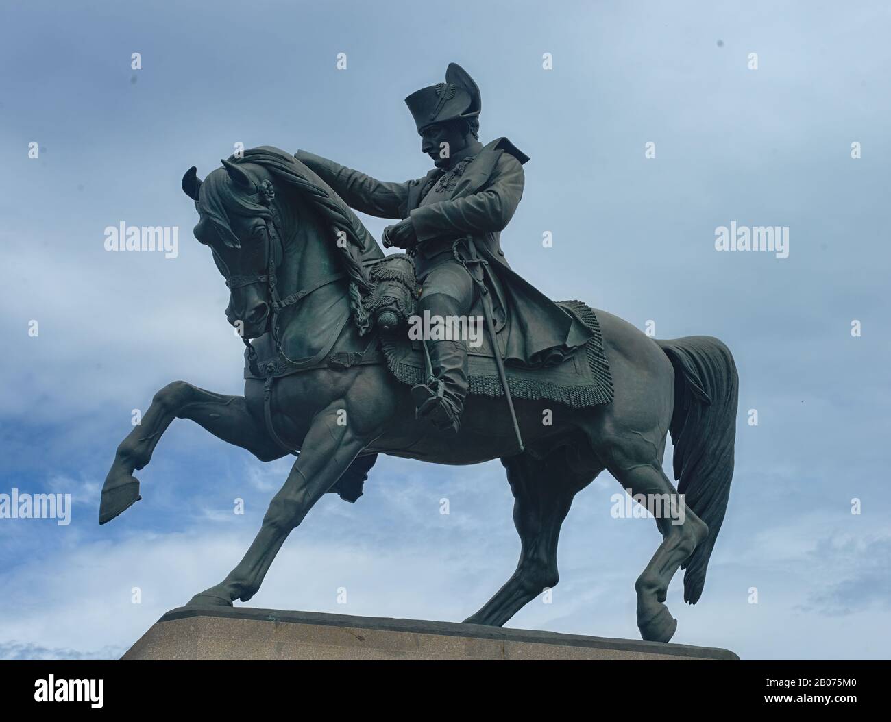 Enorme monumento di Napoleone su un cavallo a Cherbourg, Francia Foto Stock