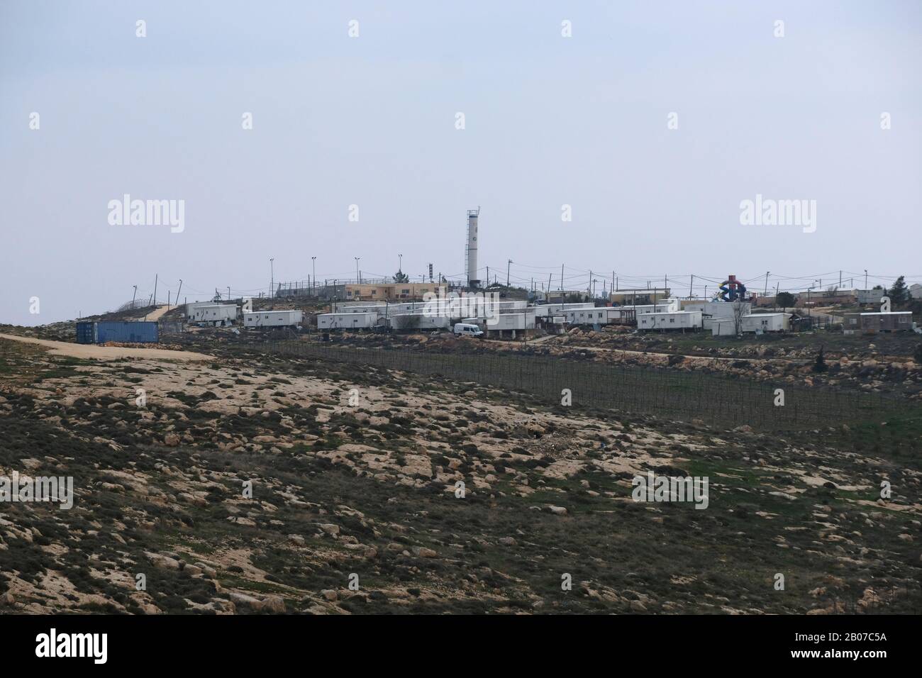 Vista dell'insediamento ebraico ma'ale Amos a Gush Etzion un gruppo di insediamenti ebraici situati nelle montagne della Giudea nella Cisgiordania Israele Foto Stock