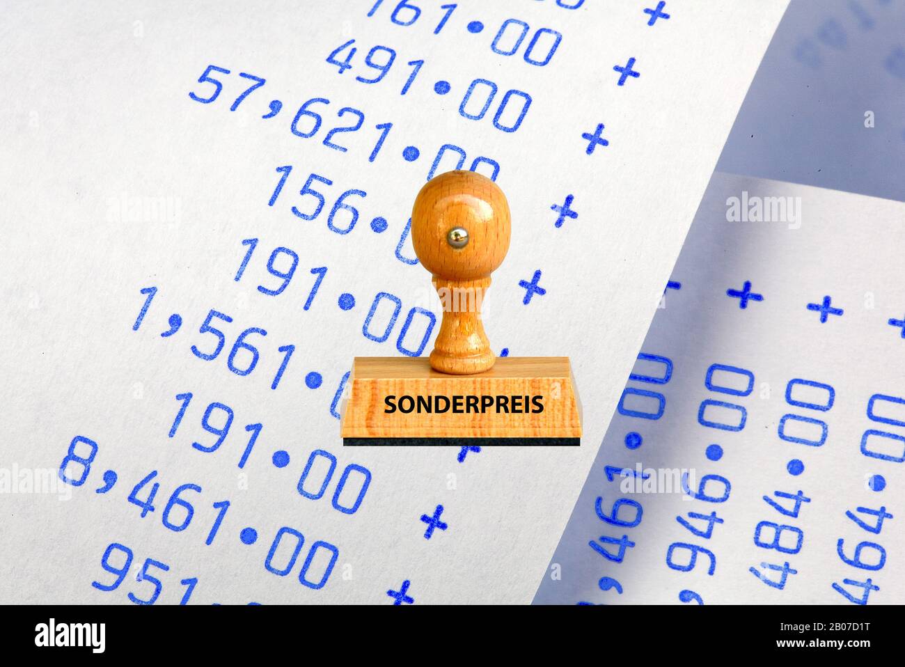 Timbro lettere Sonderpreis, buona offerta, voucher in background, Germania Foto Stock