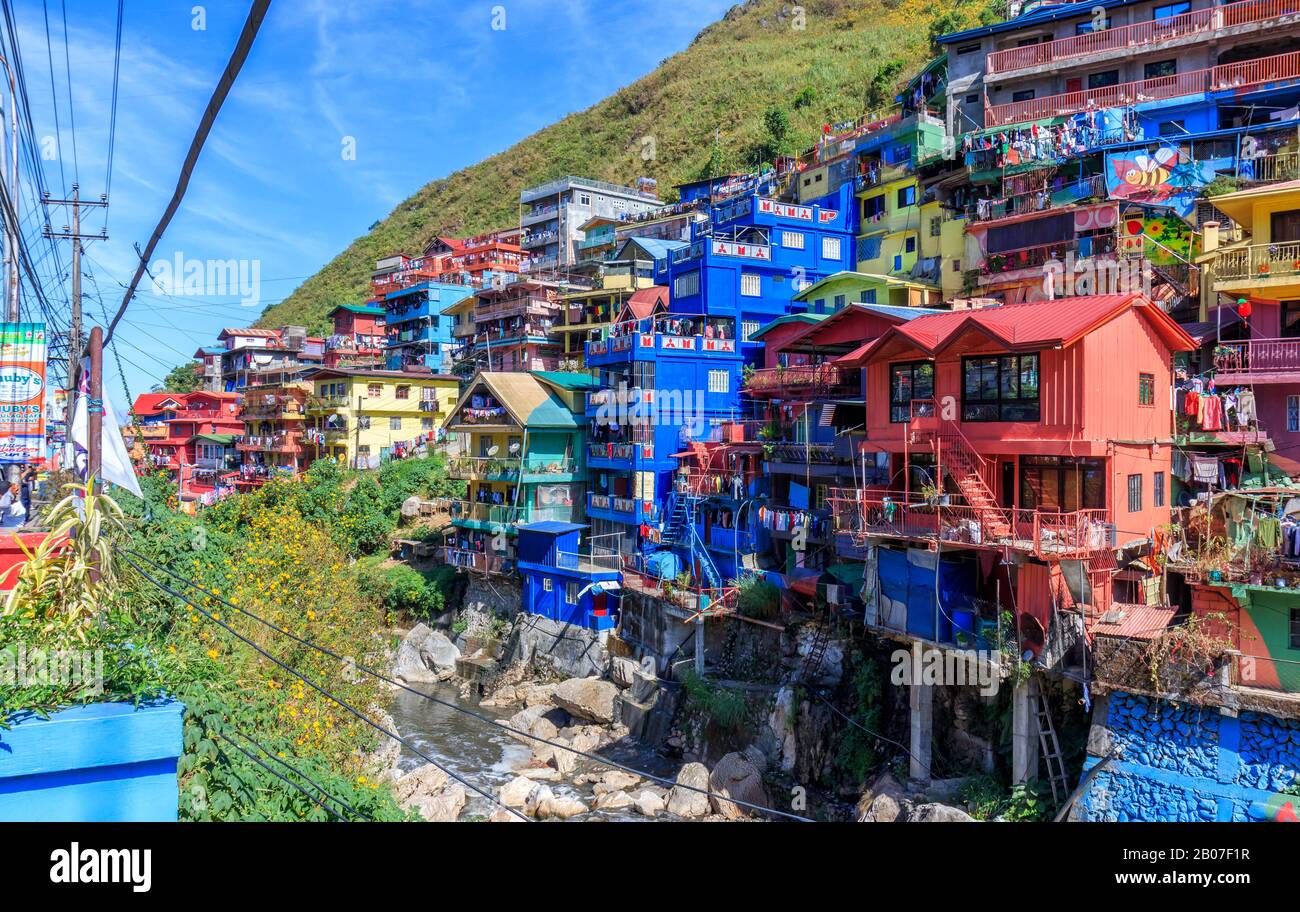 Baguio, Filippine - 22 dicembre 2019: Vista delle Case della Valle Dei Colori a Baguio Foto Stock