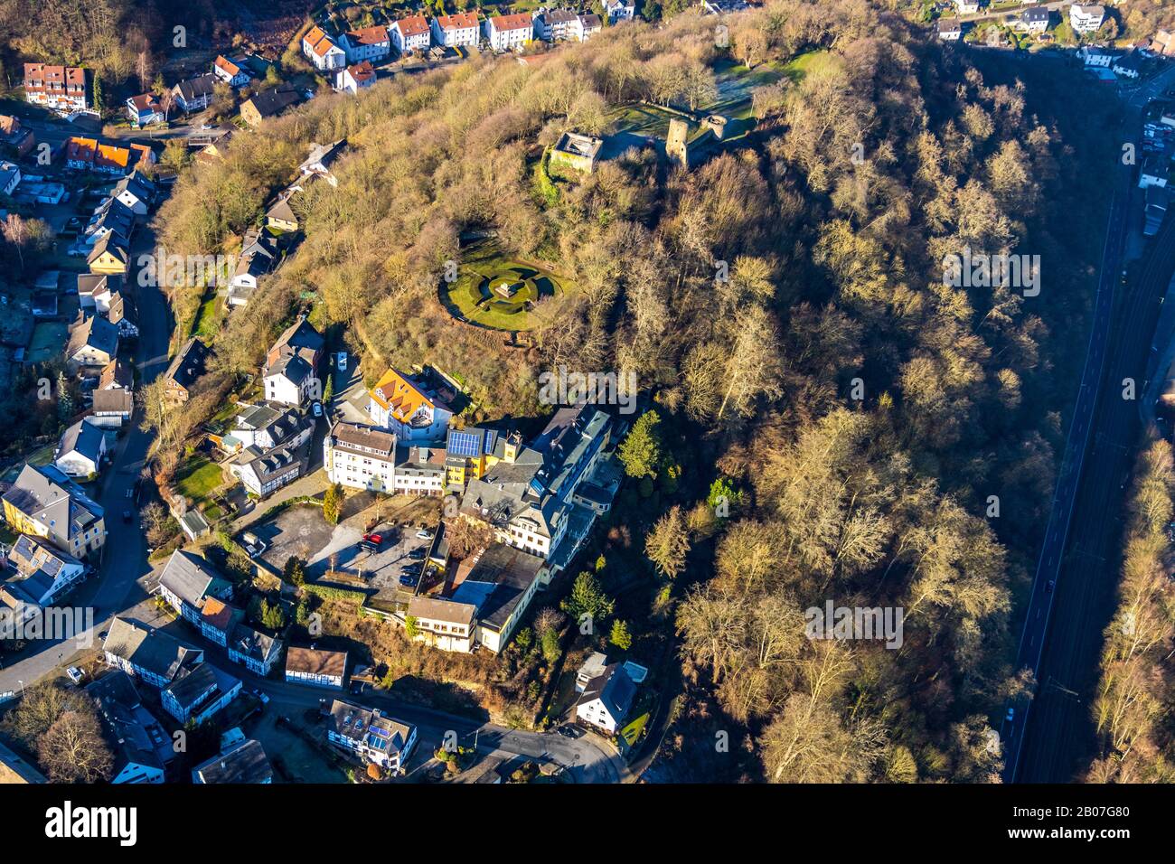 Foto aerea, castello rovina Burg Volmarstein, castello hotel Volmarstein, Volmarstein, meteo, zona della Ruhr, Renania Settentrionale-Vestfalia, Germania, architettonico Foto Stock