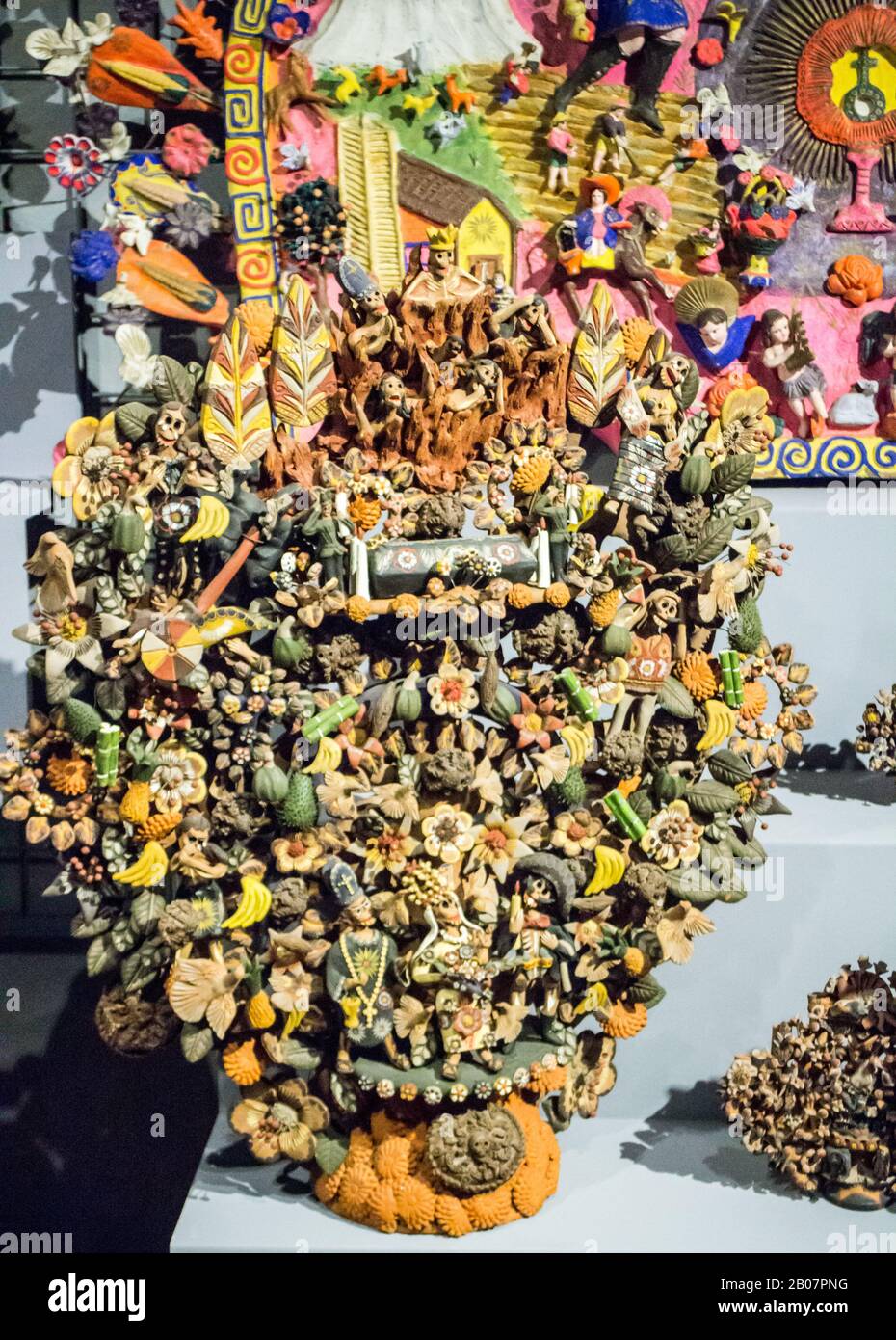 La Vieille Charité,Marseille : albero di vita,scultura in argilla dal Messico centrale Foto Stock