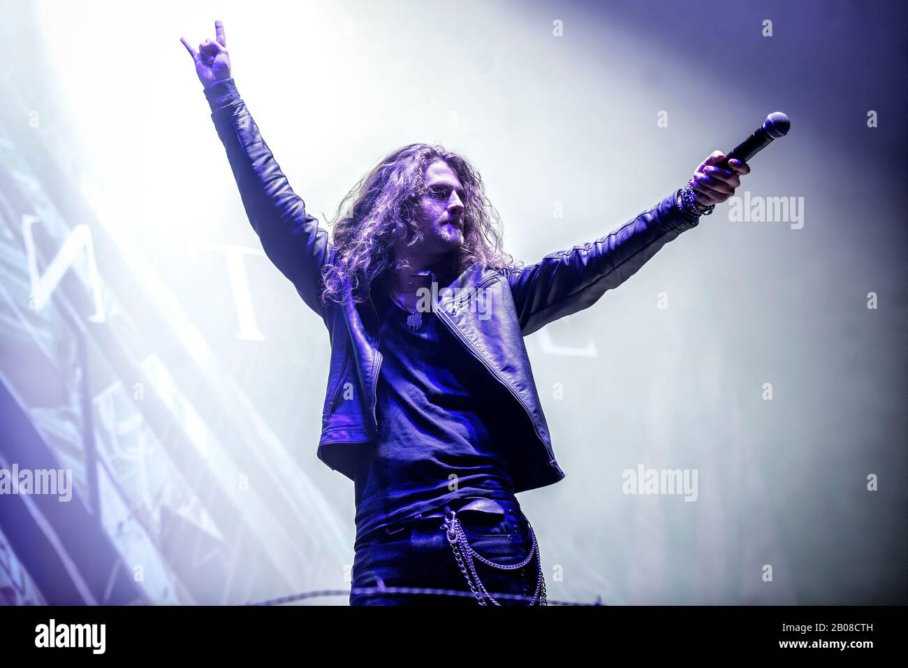 Oslo, Norvegia. 16th, febbraio 2020. La band svedese di heavy metal Amaranthe suona un concerto dal vivo a Spektrum a Oslo. Qui il cantante Nils Molin è visto dal vivo sul palco. (Photo Credit: Gonzales Photo - Terje Dokken Foto Stock