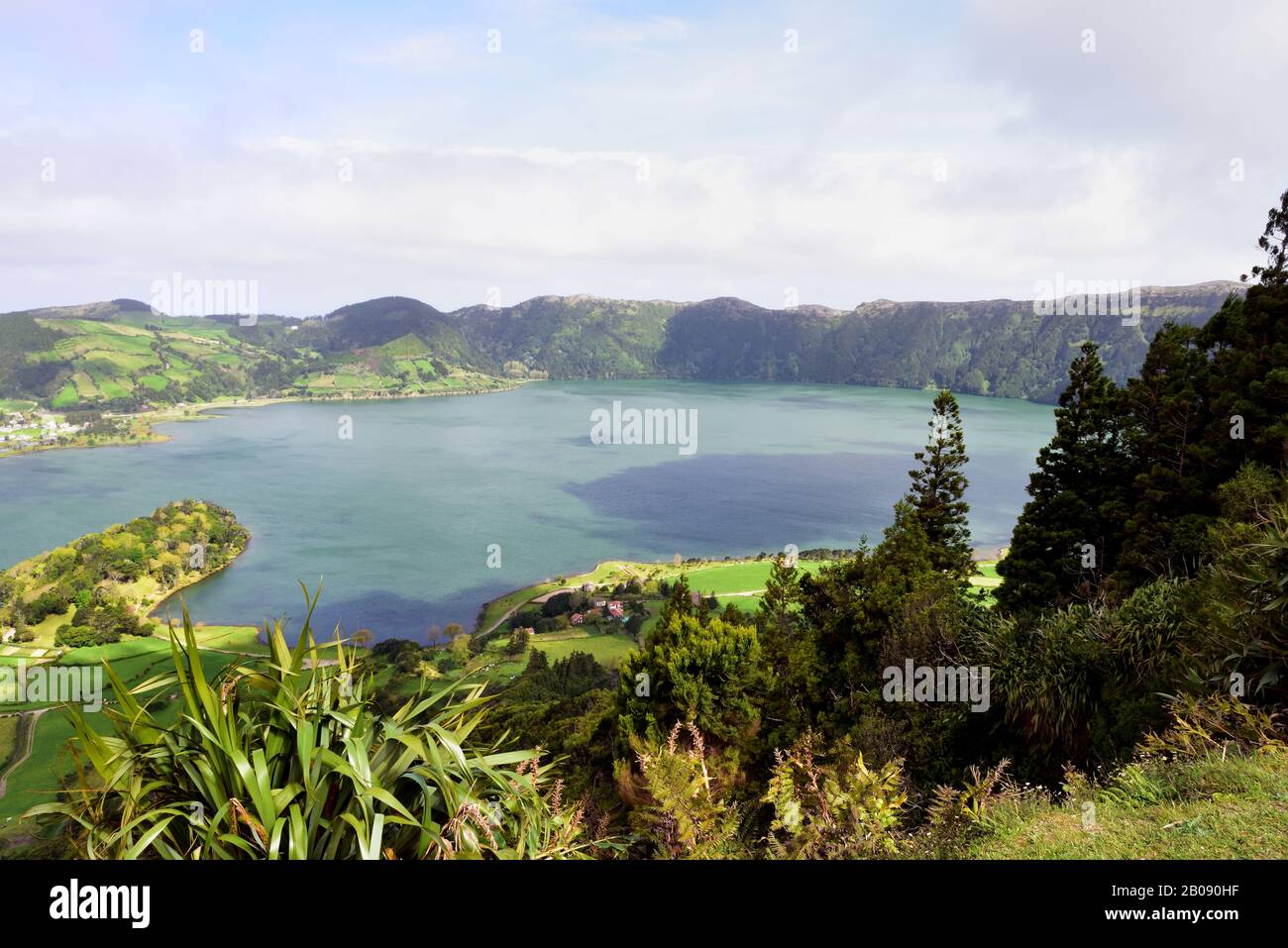 I Twin Lakes nella caldera delle Azzorre Foto Stock