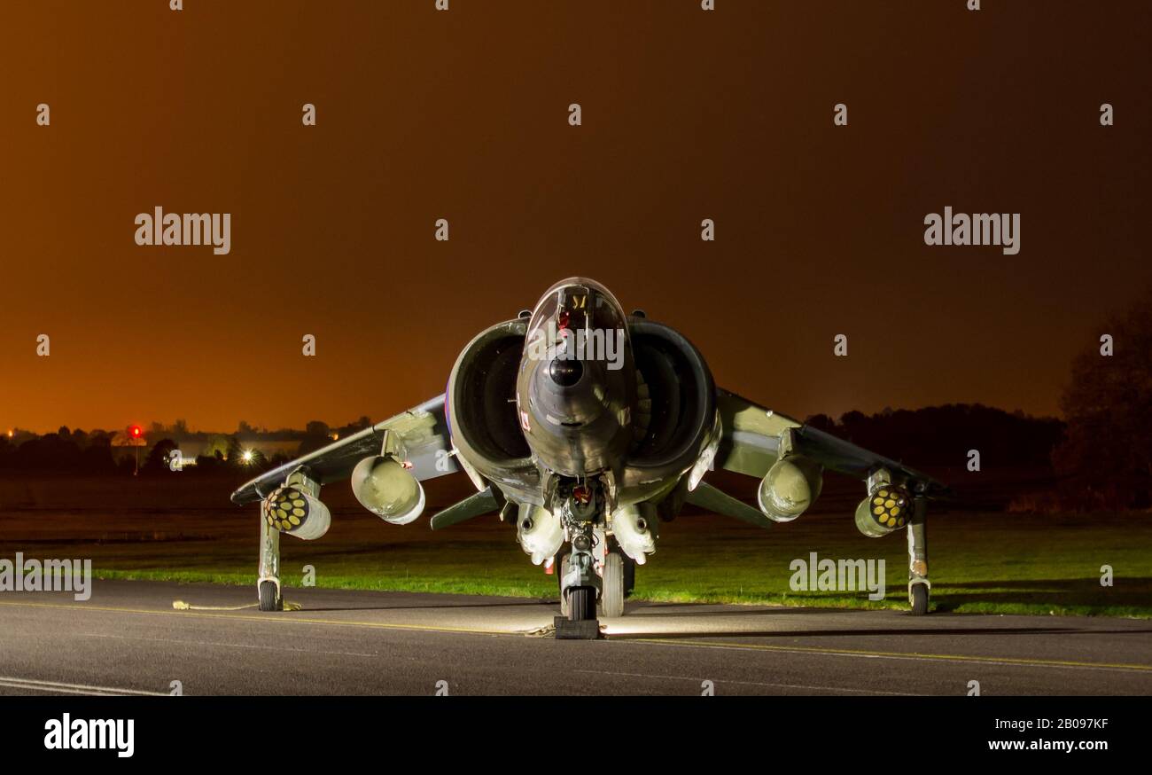 Night Shoot di tornados e Jaguar aeromobili a Raf Cosford. Foto Stock