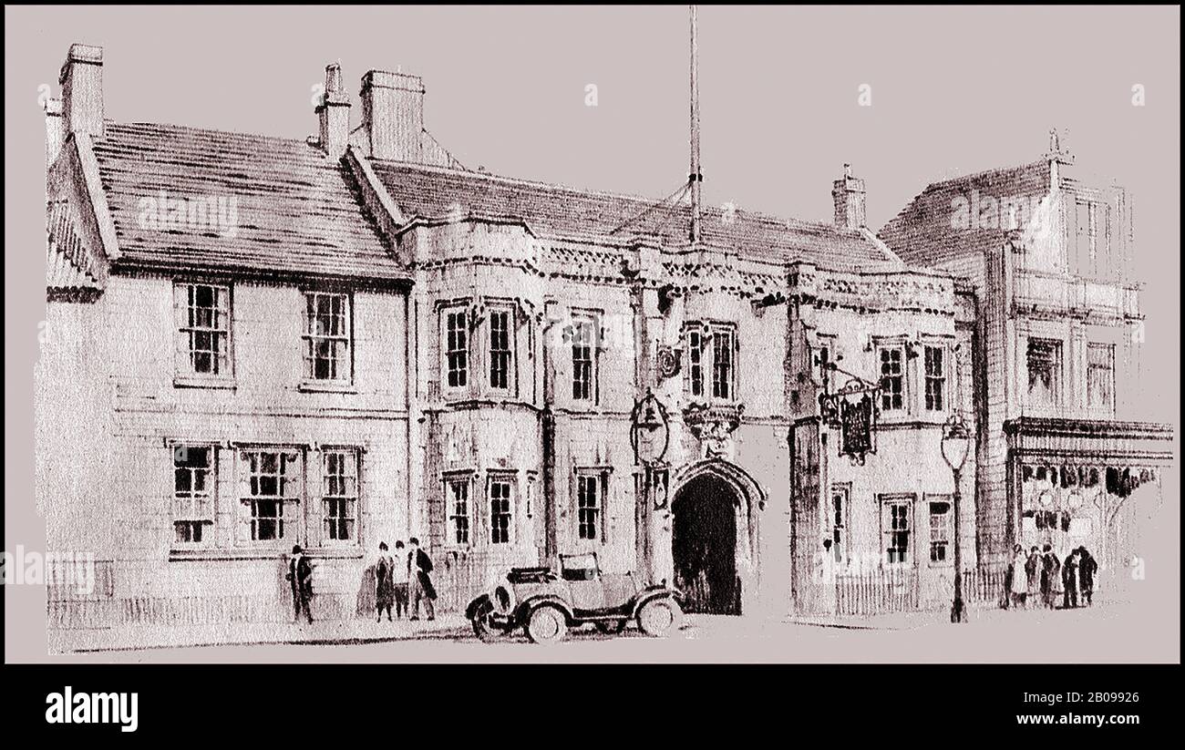 1934 - l'Angel Hotel a Grantham, Inghilterra (ora l'Angelo e Royal). Iniziò come locanda costruita dai Cavalieri Templari nel 1203 e fu costruita sulla Grande strada Nord, che una volta passò, attraverso il centro di Grantham. I Templari lo gestirono fino al 1312, quando furono sbandierati. E' uno degli hotel piu' vecchi al mondo. Foto Stock