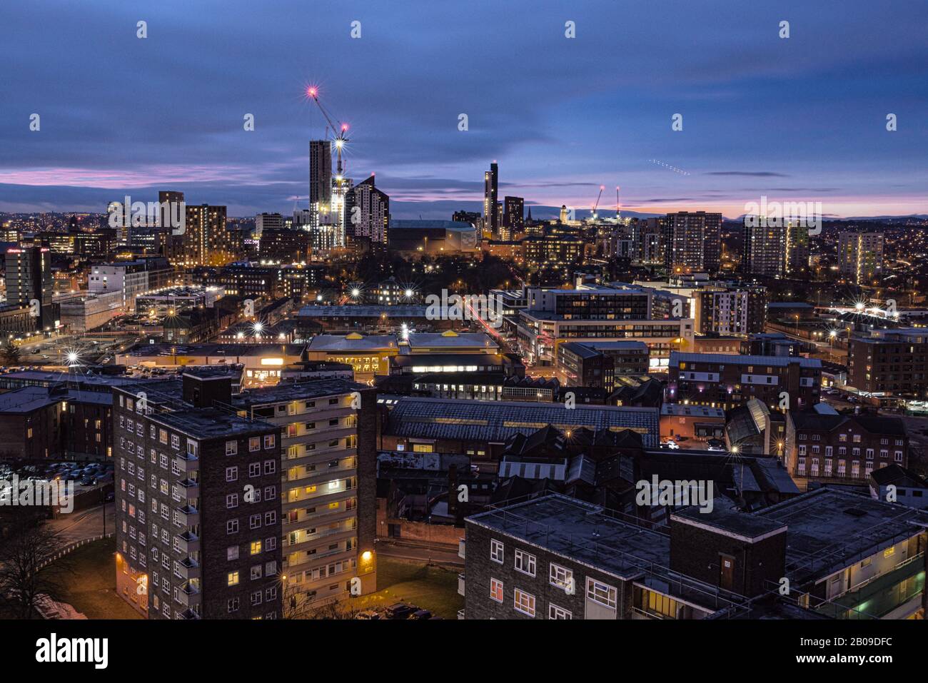 Gru a torre leeds immagini e fotografie stock ad alta risoluzione - Alamy