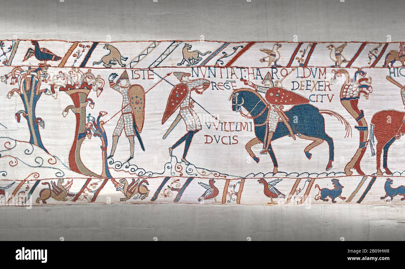 Bayeux Tapestry scena 50: Un guardiano sassone avverte dell'imminente esercito normanno. Foto Stock