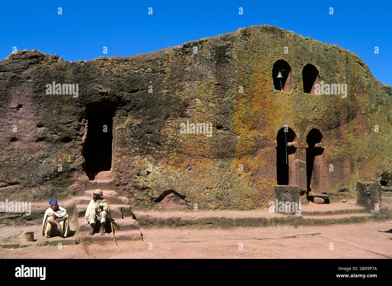 ETIOPIA, LALIBELA, PATRIMONIO MONDIALE DELL'UNESCO, CHIESA SCOLPITA NELLA ROCCIA, POPOLAZIONE LOCALE Foto Stock
