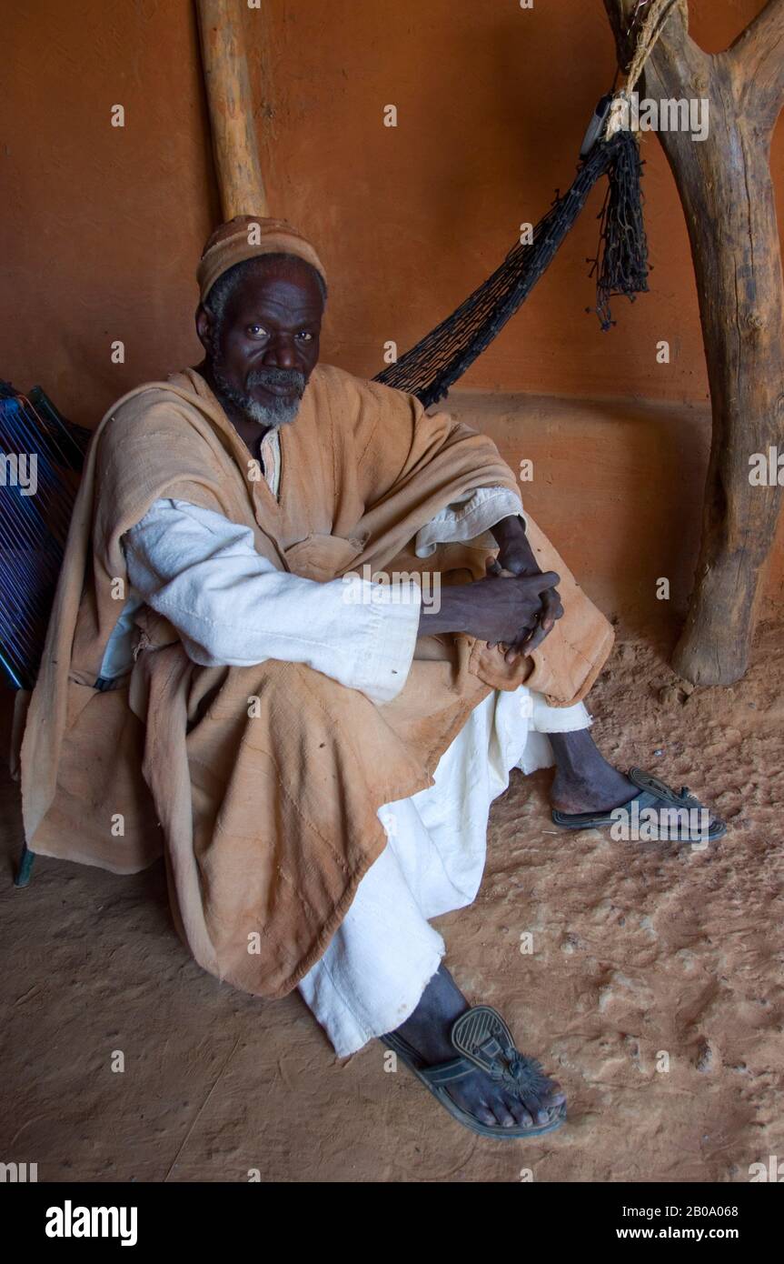 MALI, NEI PRESSI DI SEGOU, VILLAGGIO SEGOUKORO (TRIBÙ BAMBARA), CAPO DEL VILLAGGIO Foto Stock