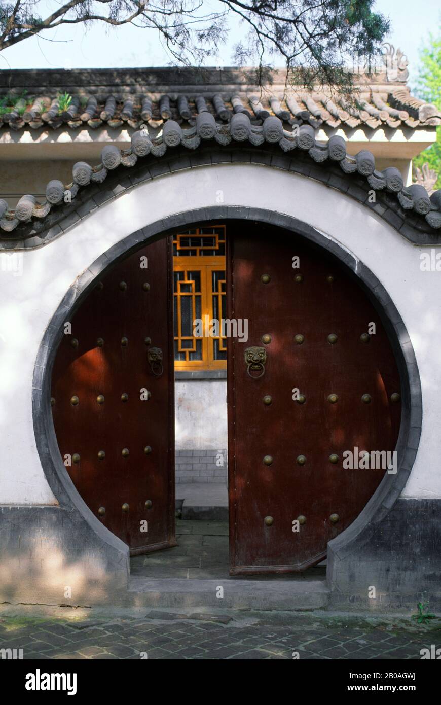 CINA, PROVINCIA SHAANXI, XIAN, GRANDE PAGODA D'OCA SELVATICA, TEMPLE GROUNDS, PORTA Foto Stock