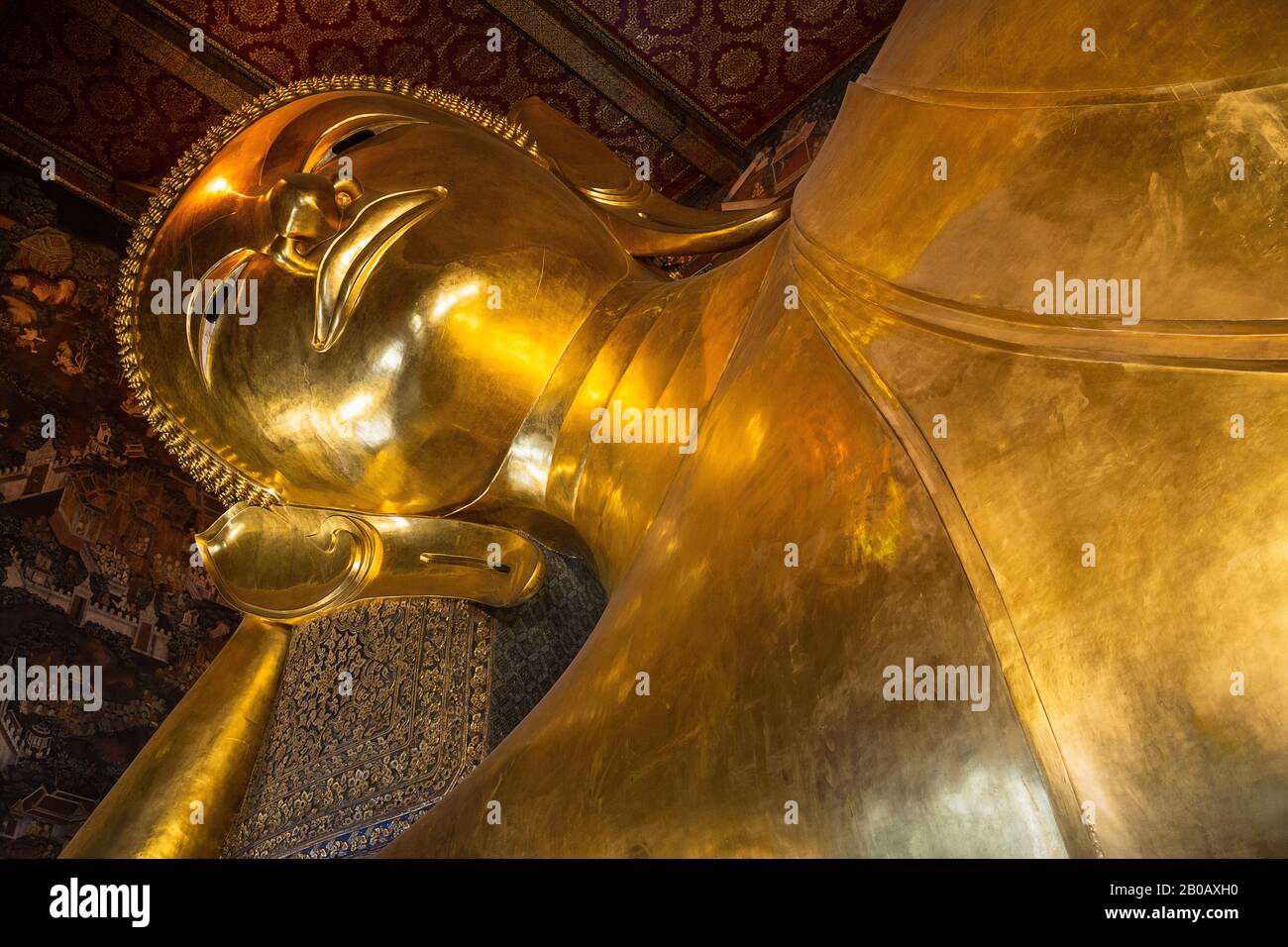 Bangkok, Thailandia 25/02/2020: Il Buddha sdraiato nel tempio di Wat po il Famoso tempio in Thailandia Foto Stock