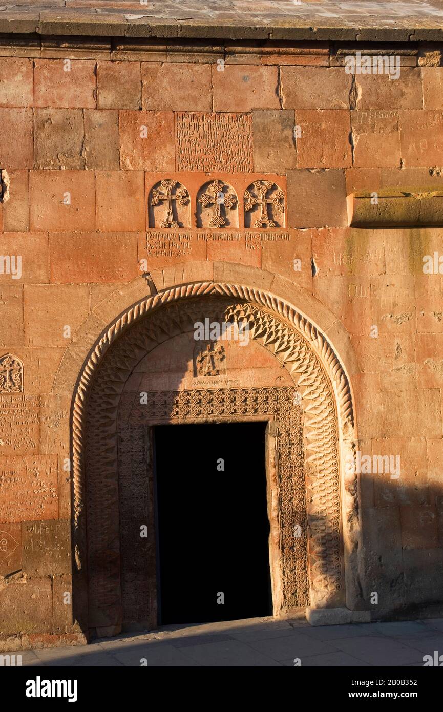 ARMENIA, VICINO A YEREVAN, KHOR VIRAB MONASTERO, CROCE PIETRE Foto Stock