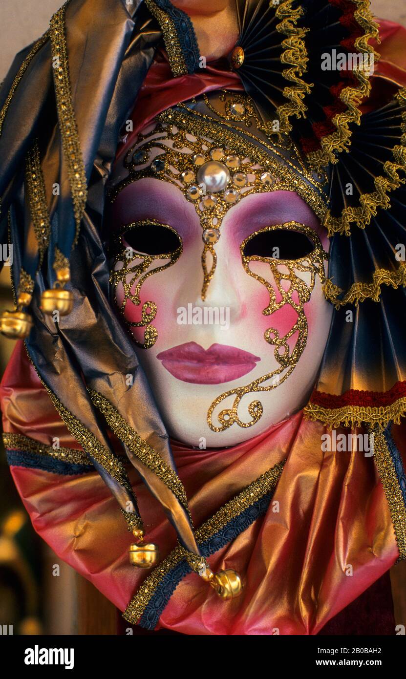 ITALIA, VENEZIA, MASCHERA DI CARNEVALE Foto Stock
