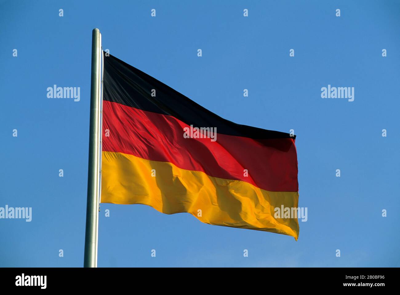 GERMANIA, BERLINO, BANDIERA TEDESCA Foto Stock