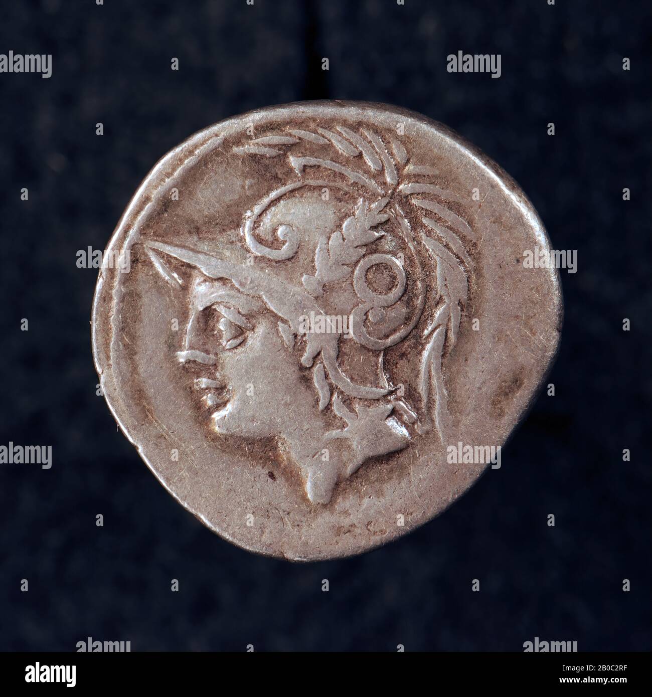 Artista sconosciuto, Denarius di Quintus Minucius Thermus, 103 a.C., argento Foto Stock