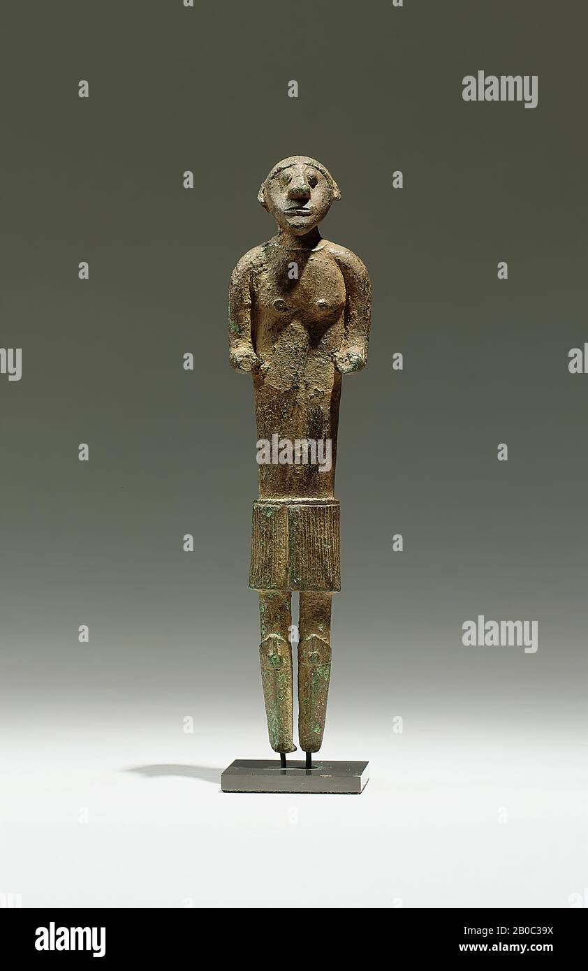 Artista sconosciuto, bronzo sardo Figura di un uomo (Votary), 8th-7th secolo a.C., bronzo, 7 1/4 poll. X 1 3/4 poll. X 1 poll. (18,42 cm x 4,45 cm x 2,54 cm Foto Stock