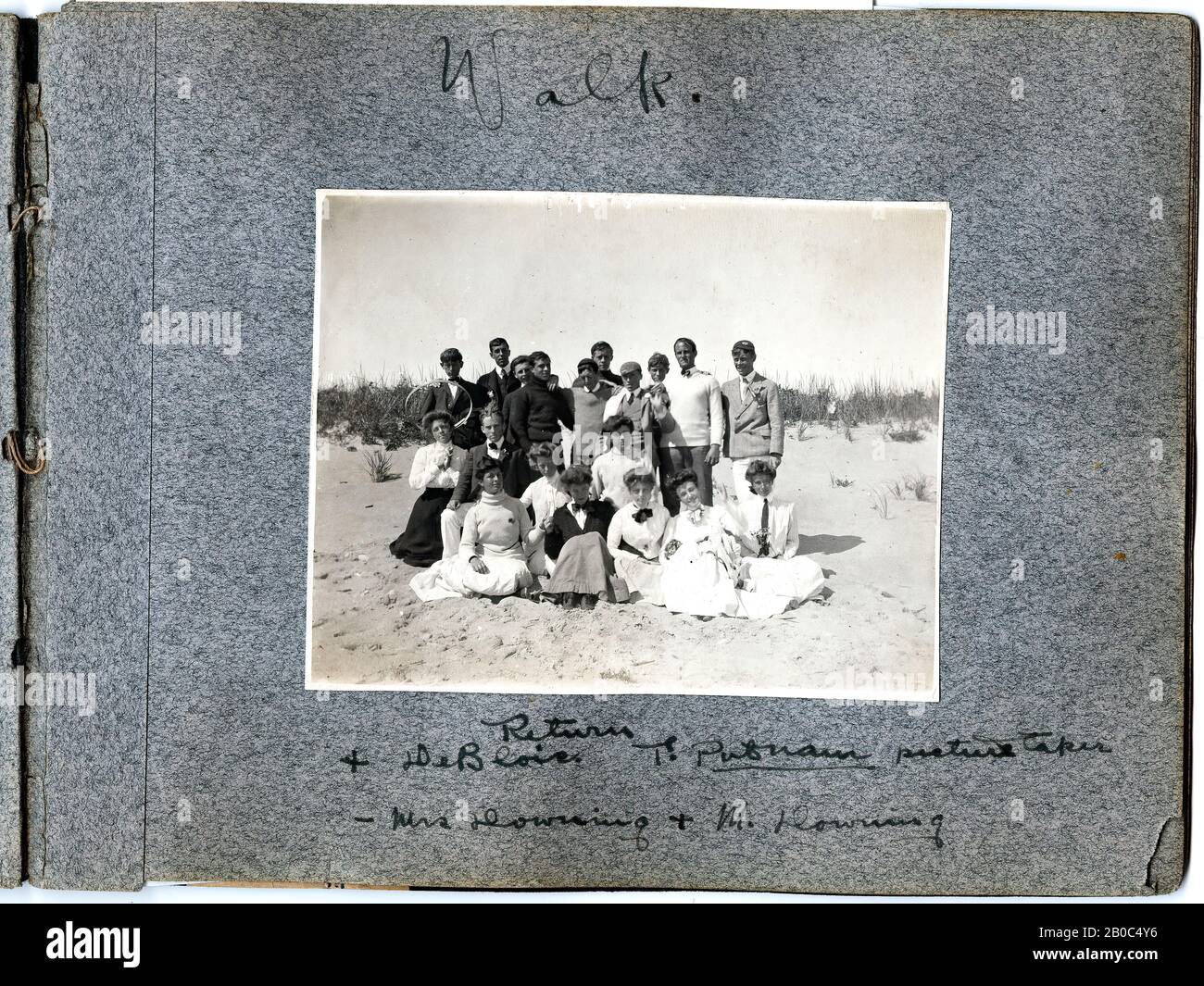 Artista sconosciuto, Album fotografico 'Homer II', 'Walk.','Return + DeBlois, T. Putnam, foto scattata -Sig.ra Downing + M. Downing.', n.d., fotografia, 5 7/16 in. X 7 in. X 1/4 in. (13,81 cm x 17,78 cm x 0,64 cm Foto Stock