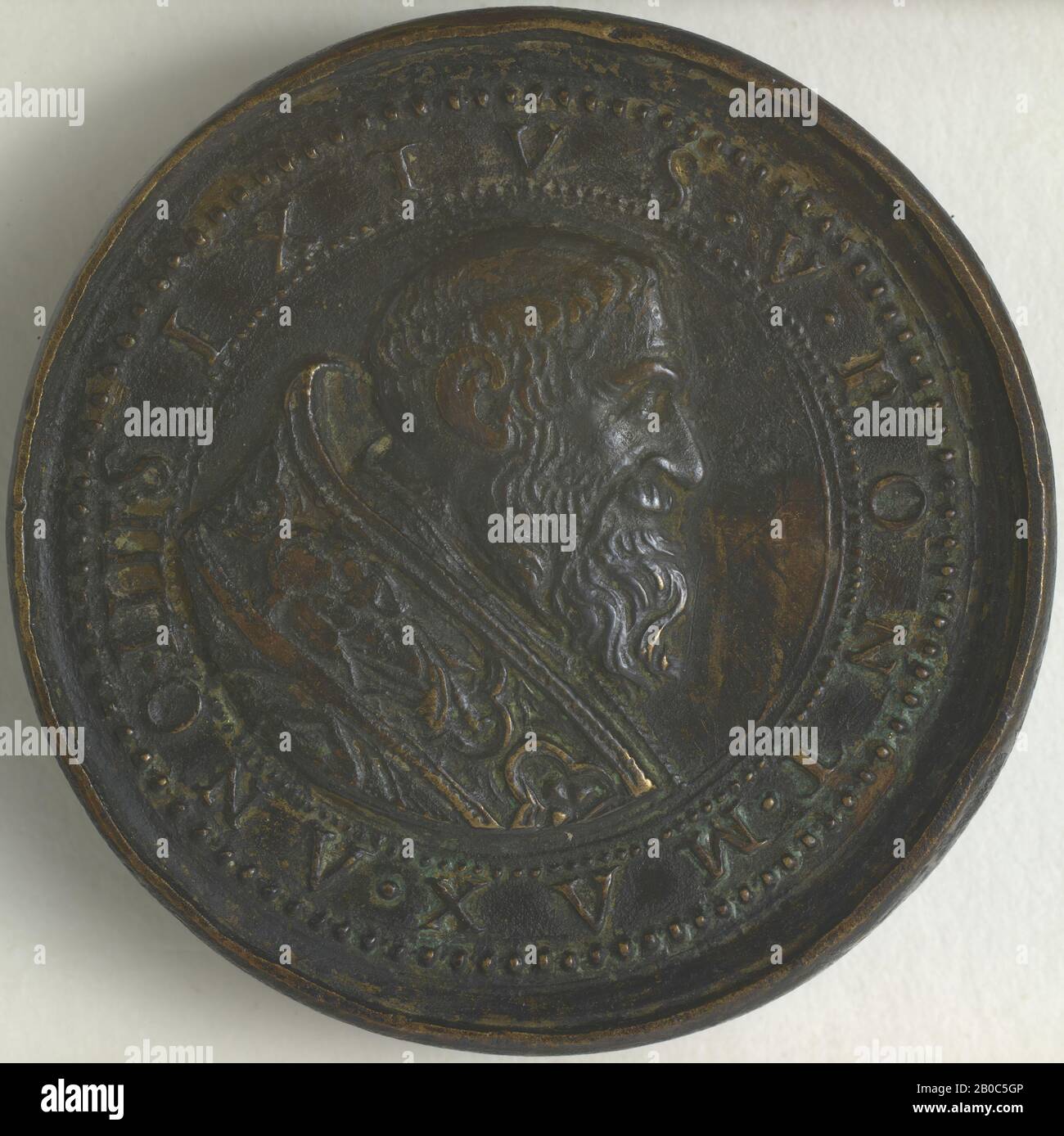 Medaglia M. B., Sisto V, 1588, bronzo, 1 13/16 in. (4,6 cm.) Foto Stock