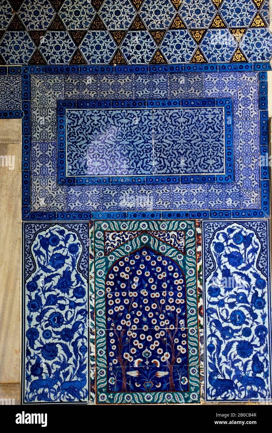 TURCHIA, ISTANBUL, PALAZZO TOPKAPI, PIASTRELLE DI LAVORO Foto Stock